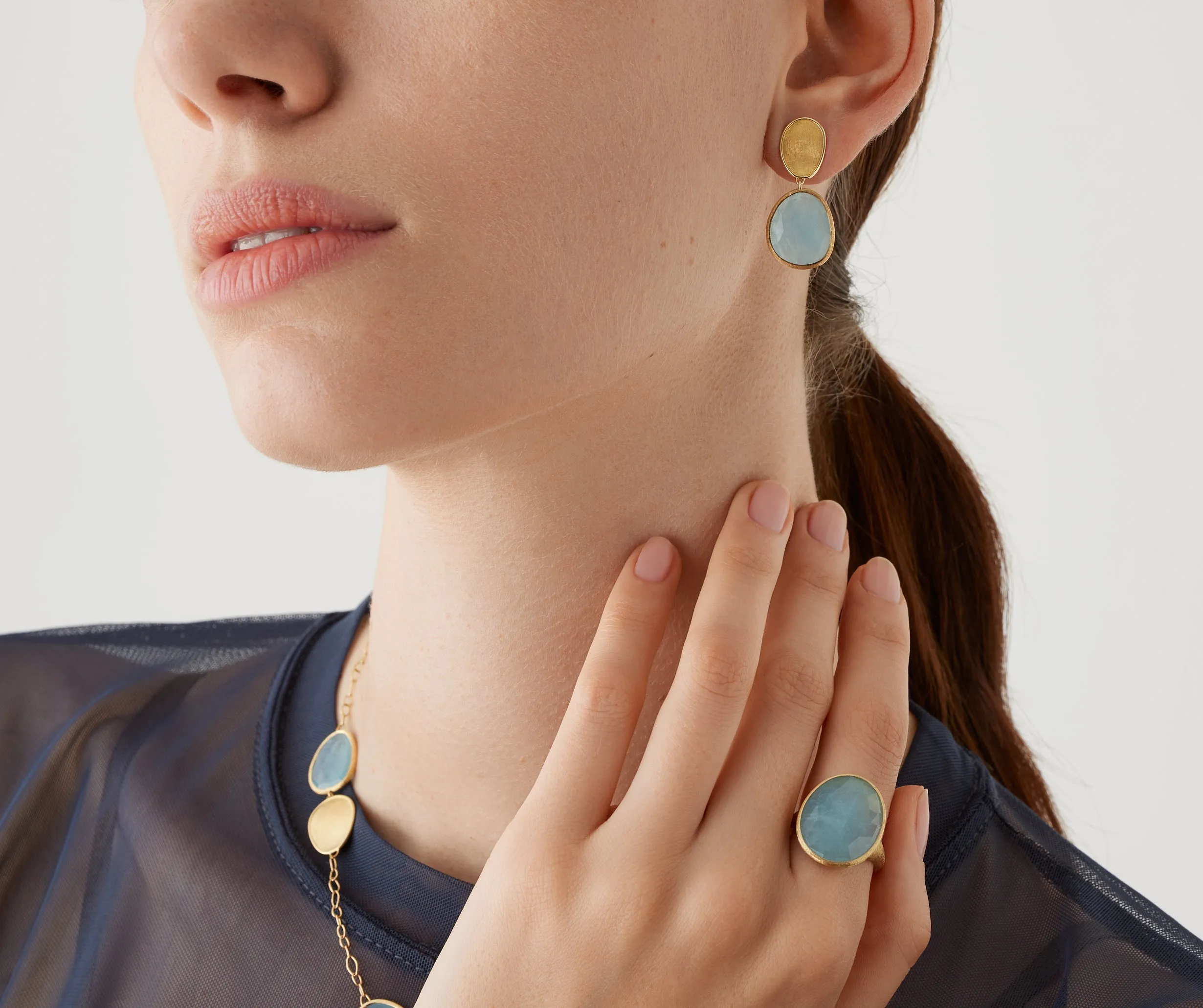 18K Yellow Gold Aquamarine Drop Earrings