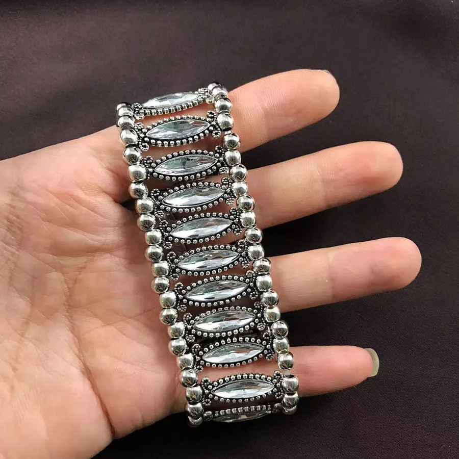 ashion women bracelet antique color hollow pattern inlaid crystal diamond bracelet