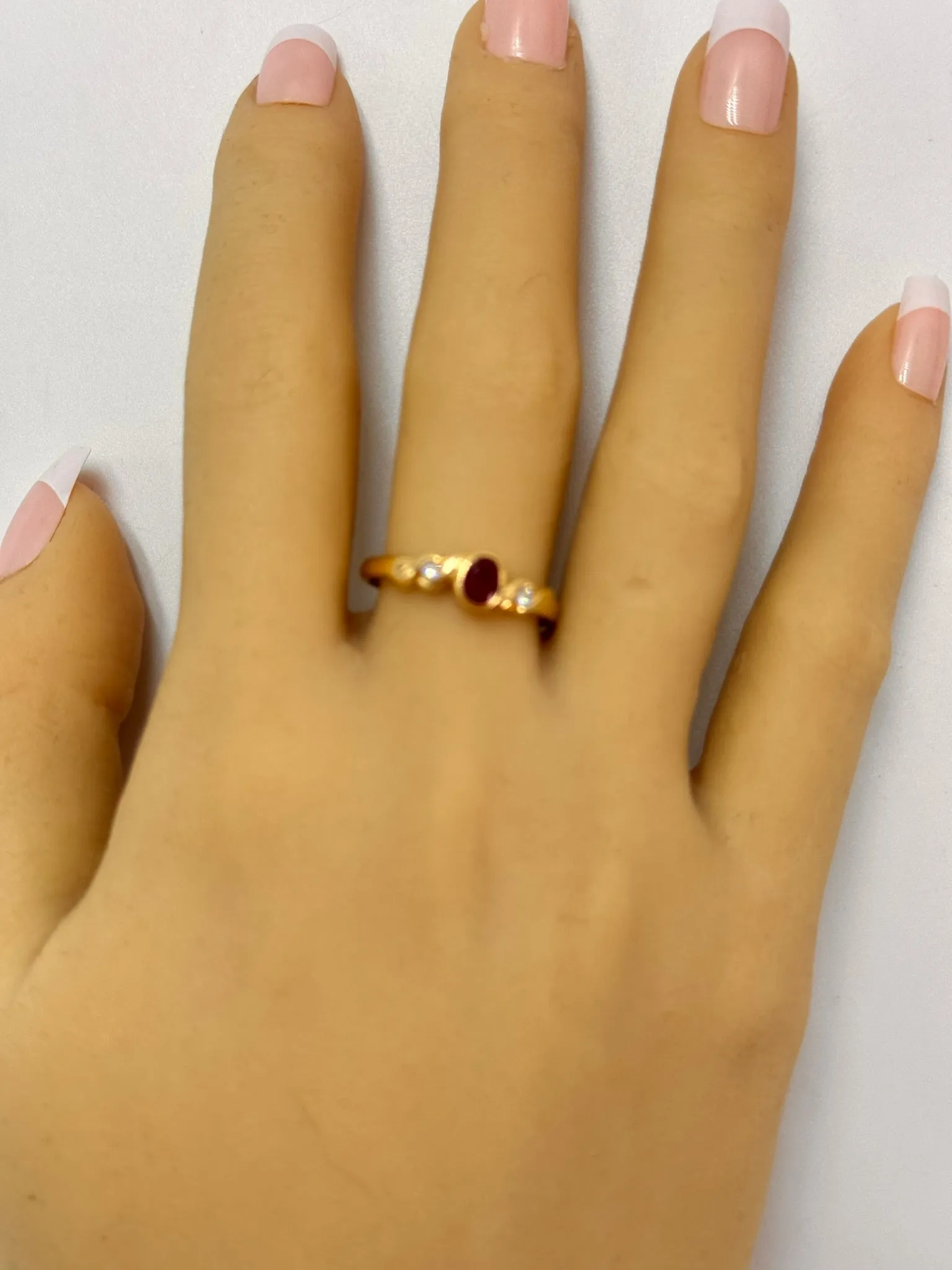 Exquisite Natural Ruby & Diamond Ring in Yellow Gold - Size US 9, UK/AU R 1/2