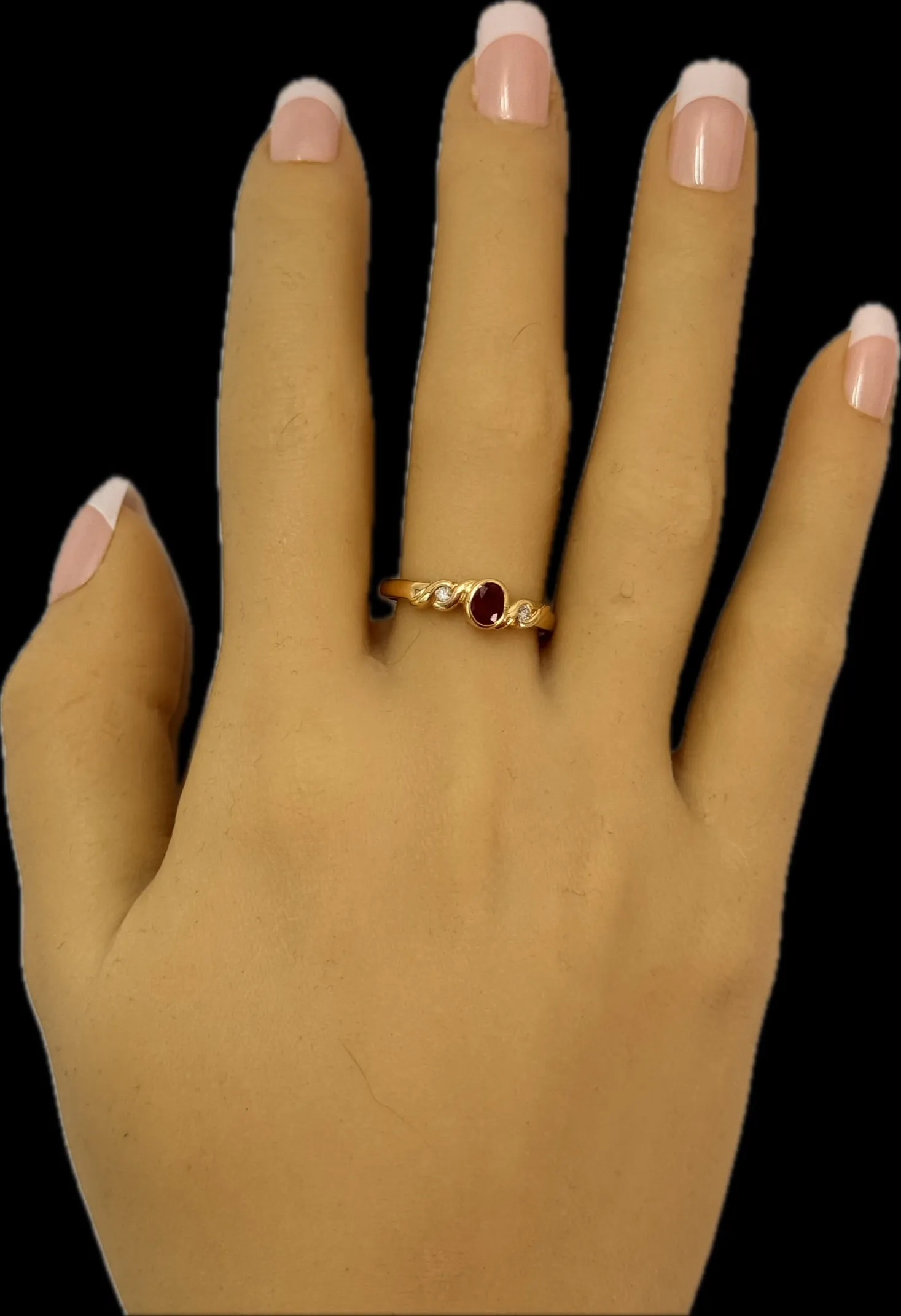 Exquisite Natural Ruby & Diamond Ring in Yellow Gold - Size US 9, UK/AU R 1/2