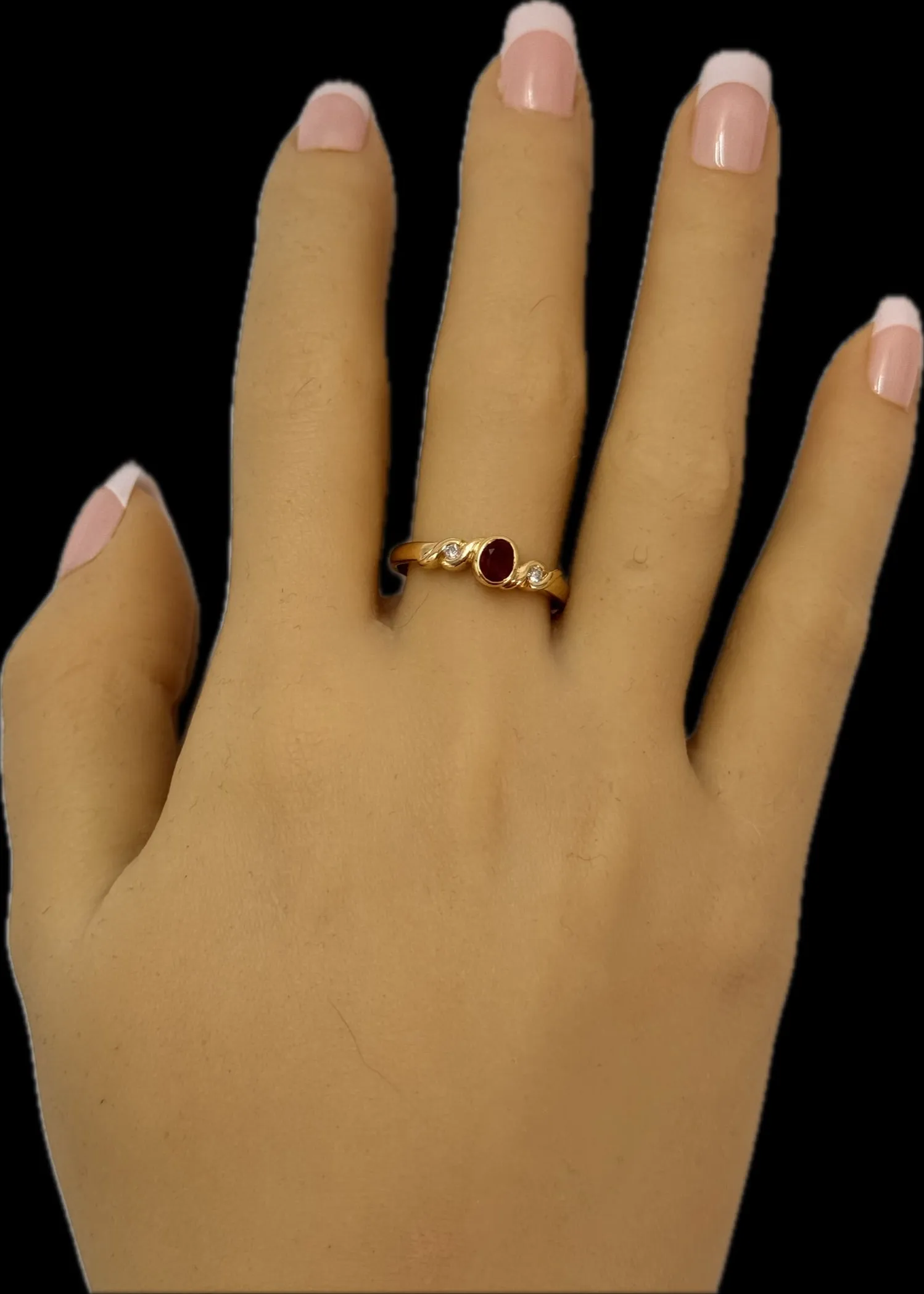 Exquisite Natural Ruby & Diamond Ring in Yellow Gold - Size US 9, UK/AU R 1/2