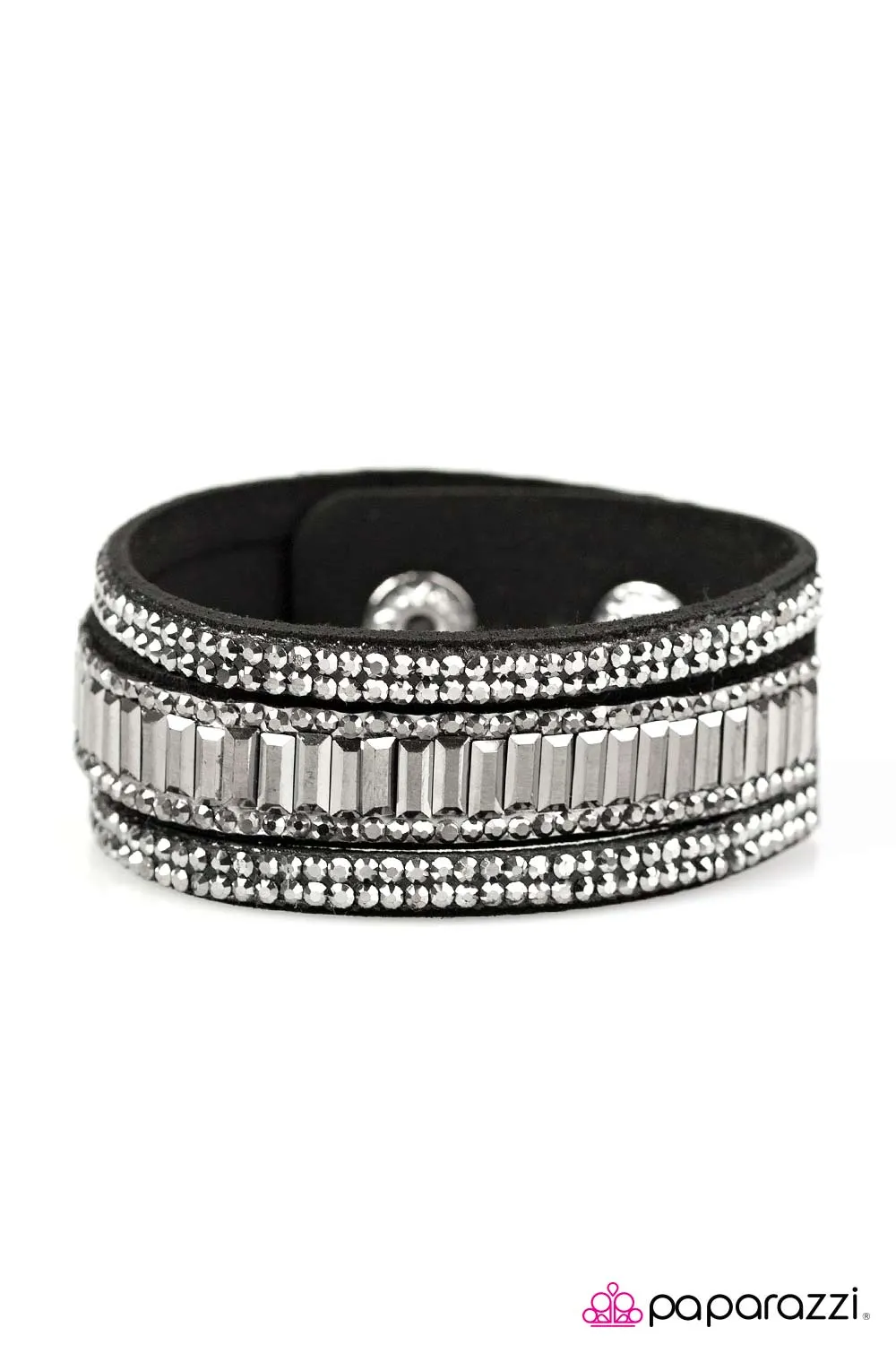 First Class Shimmer - Black