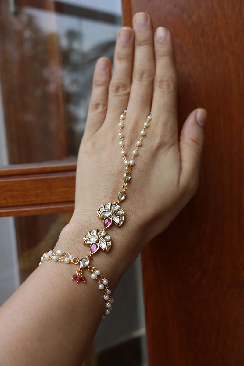 Kundan Ruby Chaand haathphool